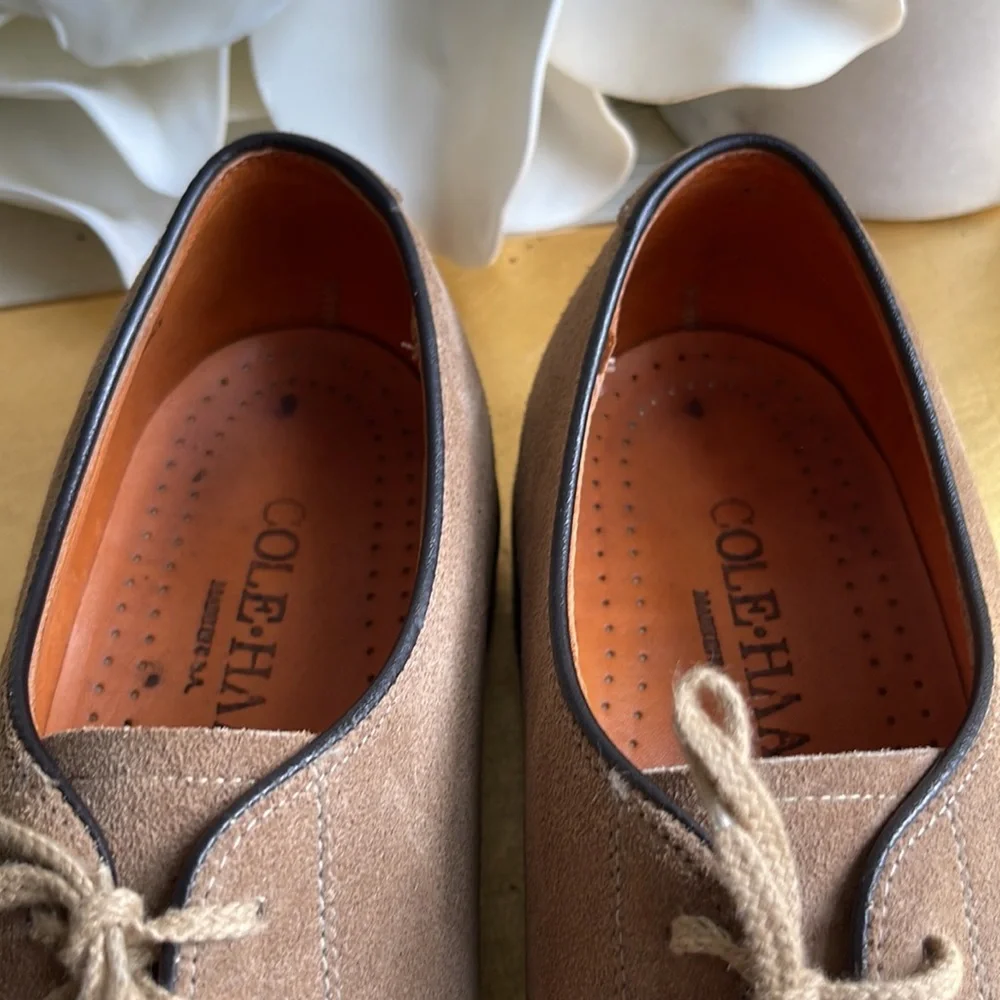 Vintage! Cole Haan Classic Suede Derbys in Medium Tan